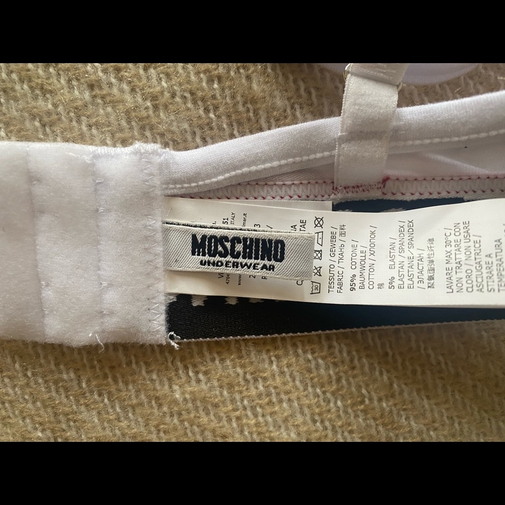 Moschino Set - Picture 5 of 7